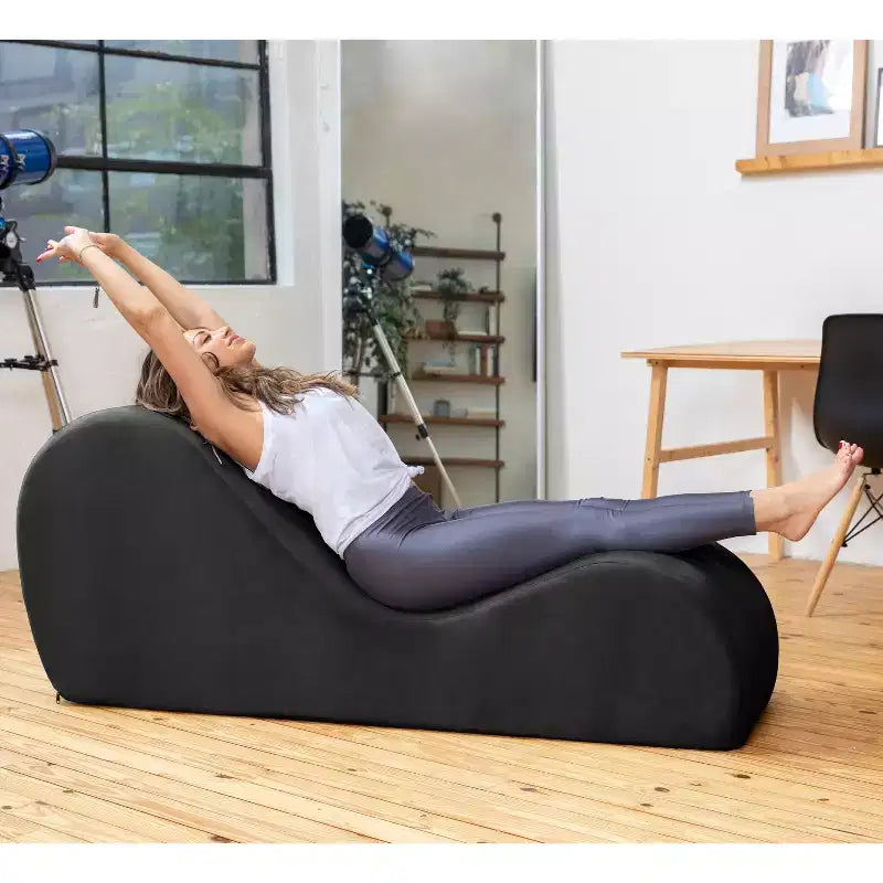 Élégante chaise longue de yoga – Fabriquée aux États-Unis – Idéale pour les étirements, la relaxation, l'exercice et plus, 152 cm L x 46 cm l x 66 cm H, Gris clair