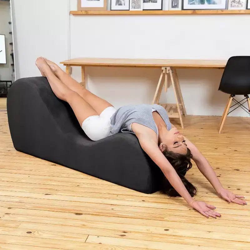 Élégante chaise longue de yoga – Fabriquée aux États-Unis – Idéale pour les étirements, la relaxation, l'exercice et plus, 152 cm L x 46 cm l x 66 cm H, Gris clair