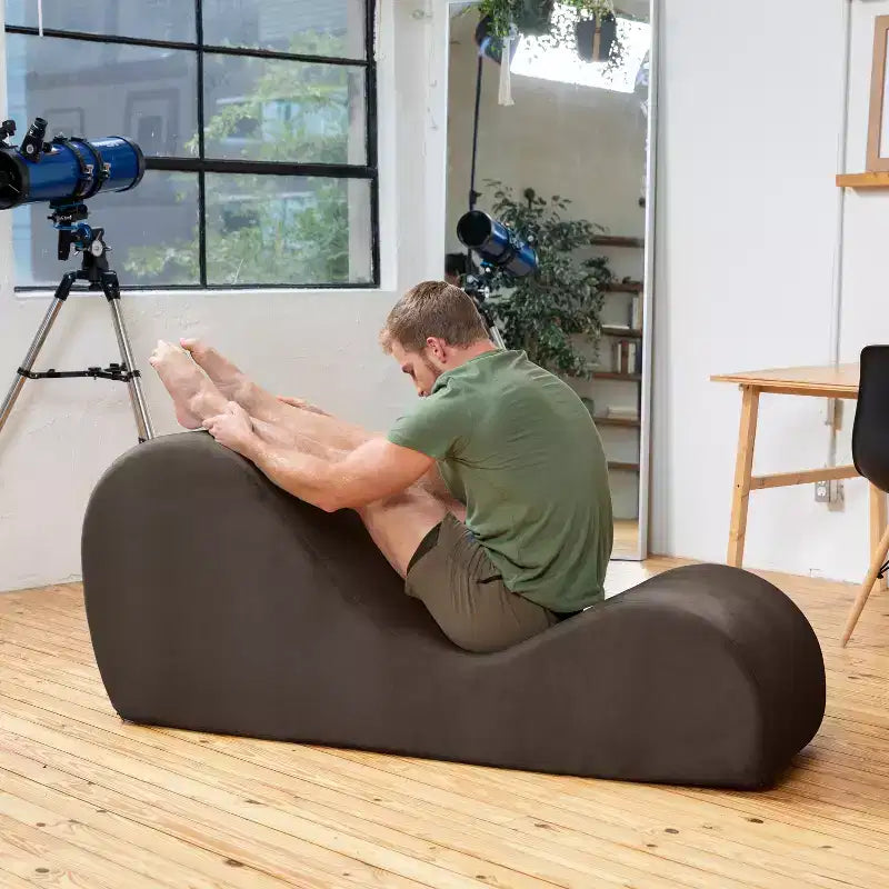 Élégante chaise longue de yoga – Fabriquée aux États-Unis – Idéale pour les étirements, la relaxation, l'exercice et plus, 152 cm L x 46 cm l x 66 cm H, Gris clair
