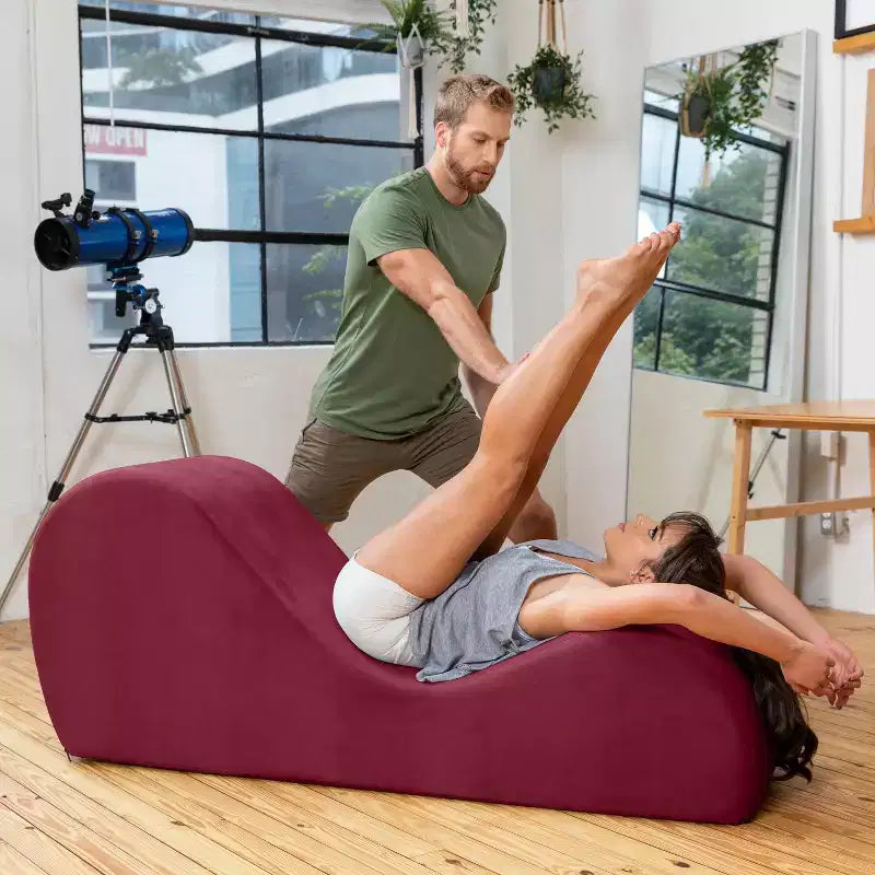 Élégante chaise longue de yoga – Fabriquée aux États-Unis – Idéale pour les étirements, la relaxation, l'exercice et plus, 152 cm L x 46 cm l x 66 cm H, Gris clair