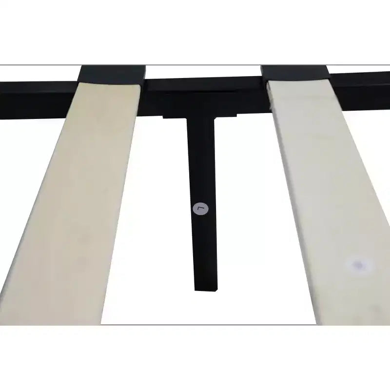 Cadre de lit Queen Size rembourré avec tête de lit en lin touffeté de boutons, cadre de lit plateforme avec support de lattes en bois, bois