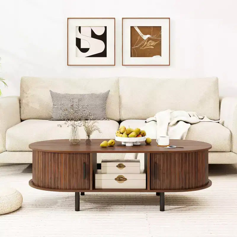 Table basse Mid-century 48, avec portes coulissantes cannelées et compartiment ouvert