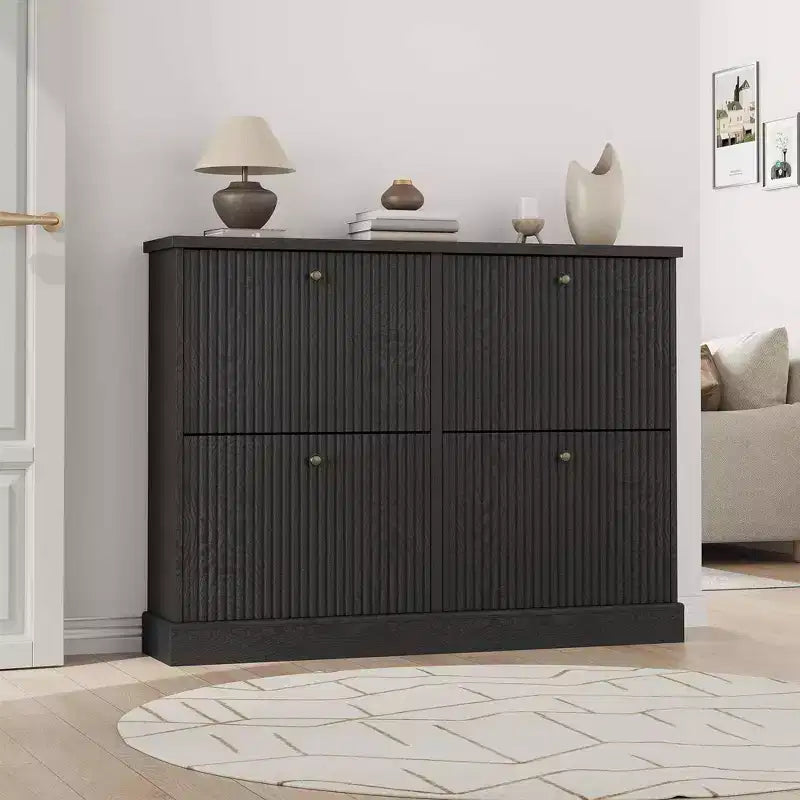 Meuble à chaussures avec 4 tiroirs basculants, meuble à chaussures en bois cannelé caché avec étagère réglable, meuble de rangement de chaussures autoportant pour entrée ou couloir